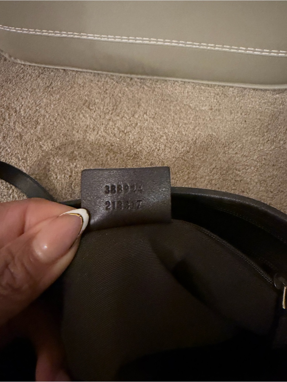 Gucci Beige & Brown GG Supreme Messenger Bag - Picture 2 of 4